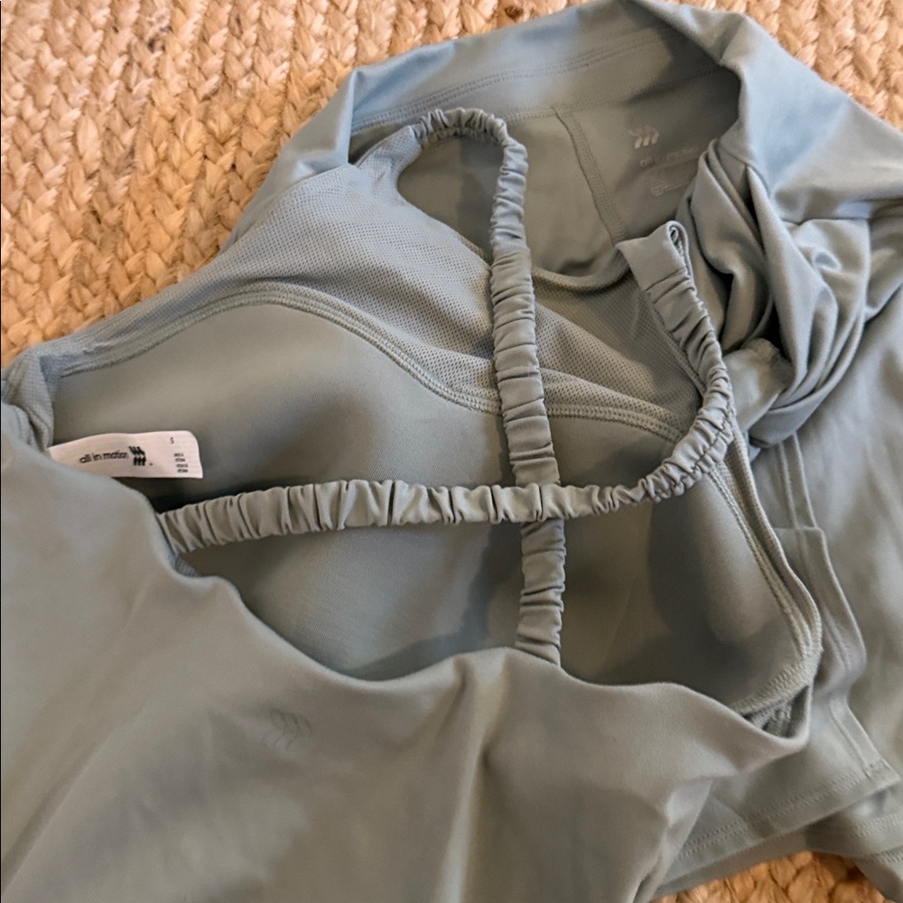 All in Motion Activewear set - Picture 3 of 3